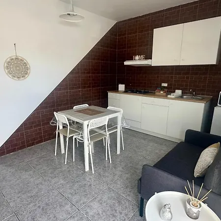 Apartament La Dehesa I Uga